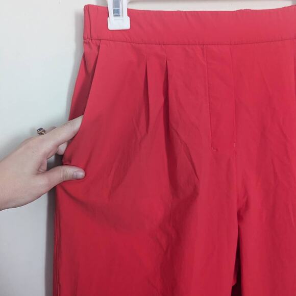 Lululemon Your True Trouser High Rise Crop in Carnation Red, Size 6 - Picture 6 of 9